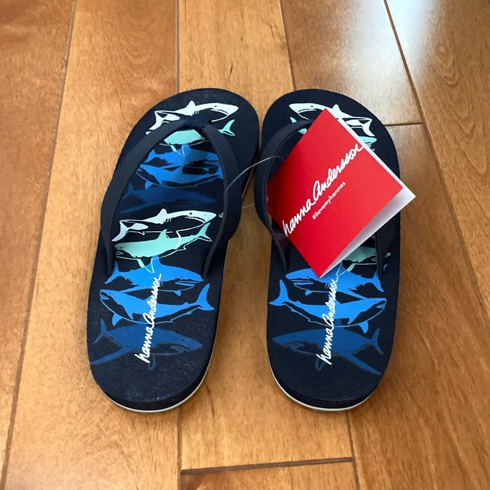 NWT Hanna Andersson Shark Flip Flops Size 2